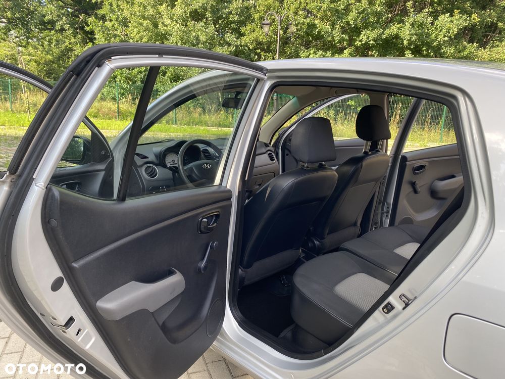 Hyundai i10 1.1 Edition 20 - 31