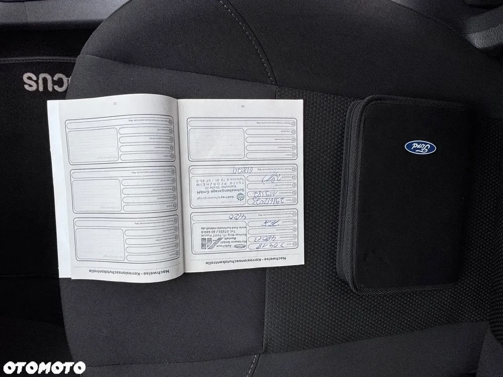 Ford Focus - 27