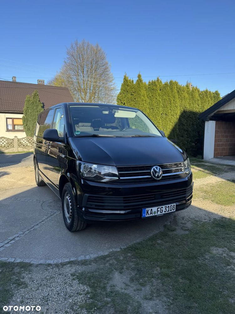 Volkswagen Caravelle - 2