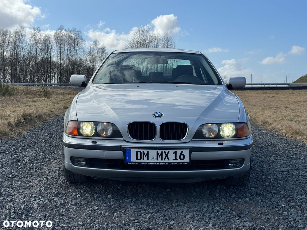 BMW Seria 5 - 1