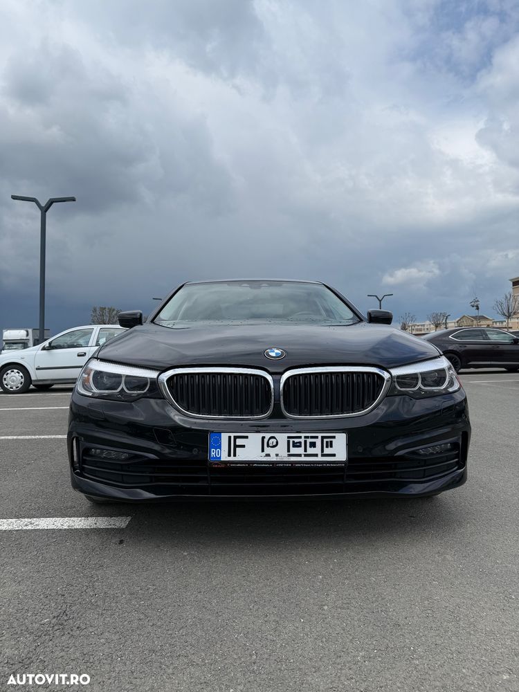 BMW Seria 5 520d Aut. Sport Line - 2