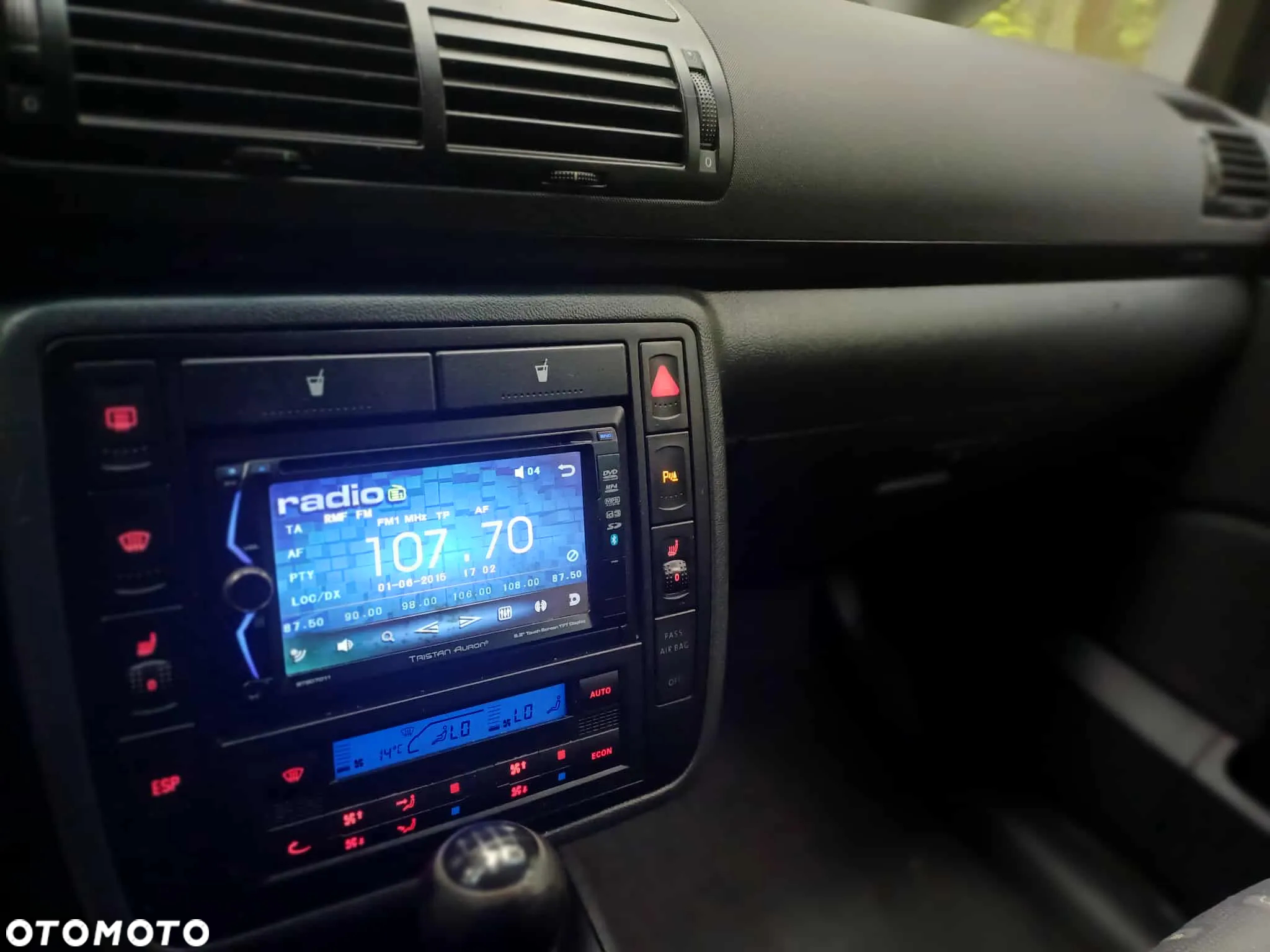 Volkswagen Sharan 2.0 TDI Comfortline - 9