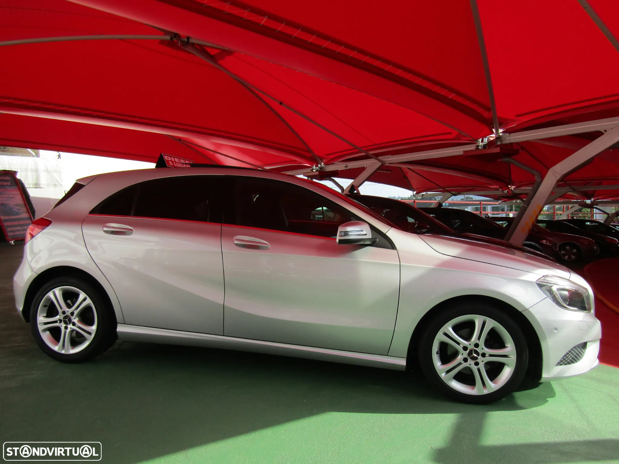 Mercedes-Benz A 180 CDI (BlueEFFICIENCY) Urban - 11