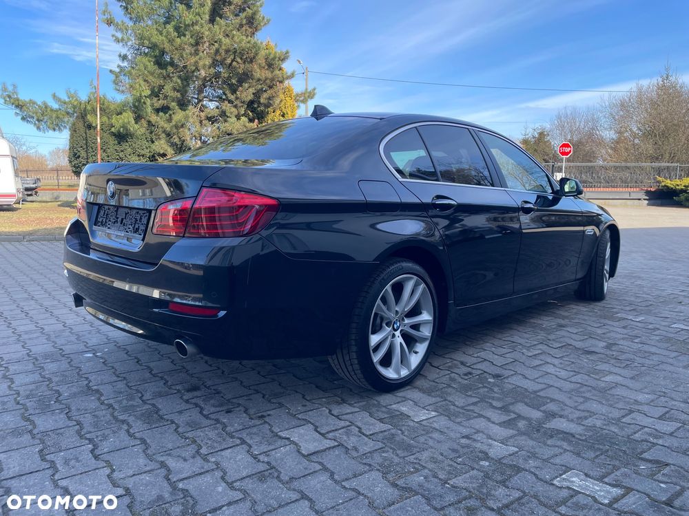 BMW Seria 5 535d Sport-Aut Luxury Line - 4