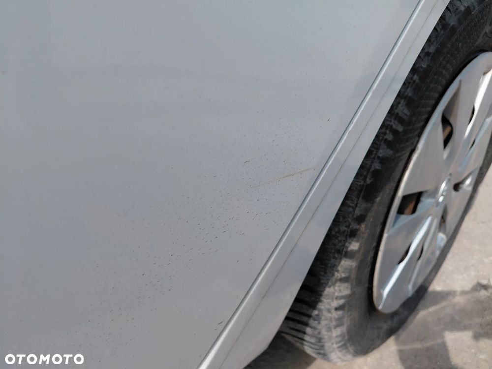 Toyota Auris 1.33 VVT-i Active - 21