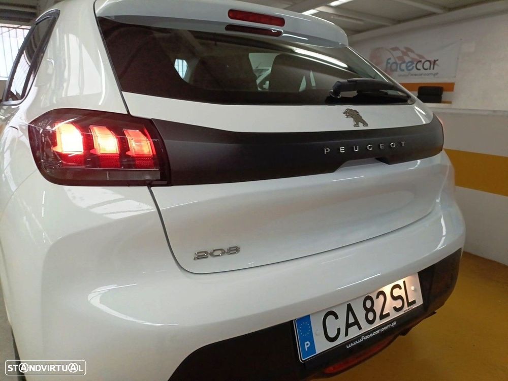 Peugeot 208 1.2 PureTech Active - 12