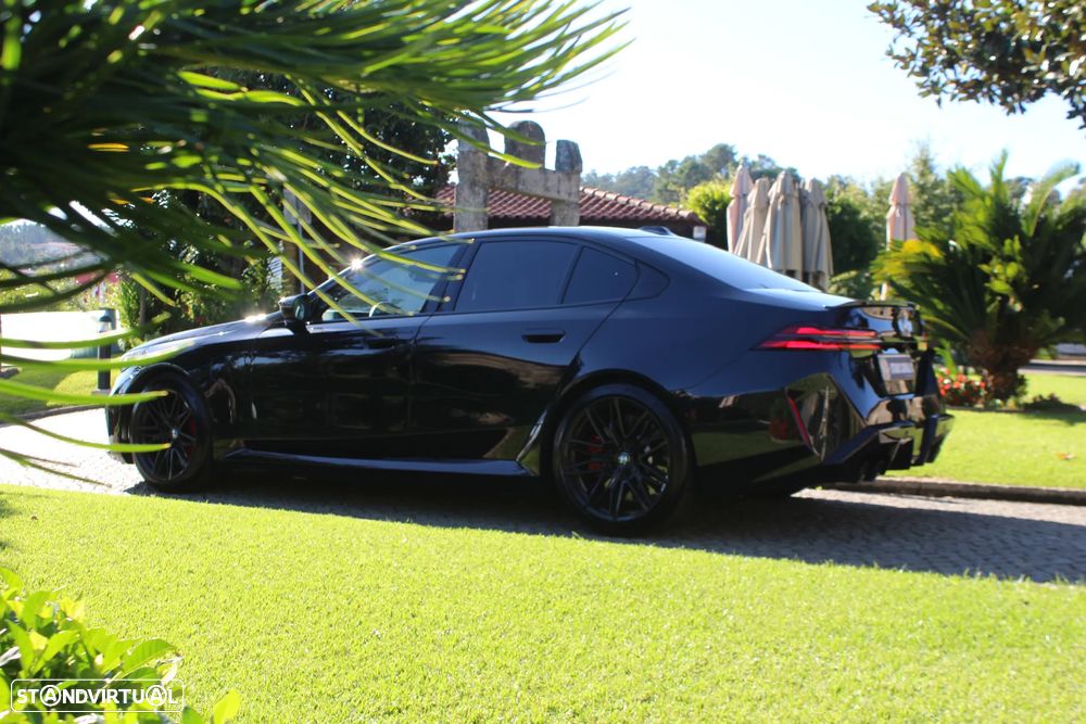 BMW M5 xDrive - 4