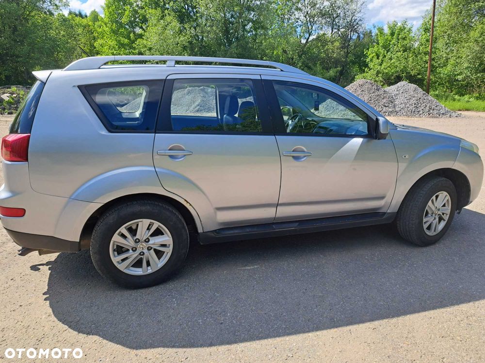 Peugeot 4007 - 5