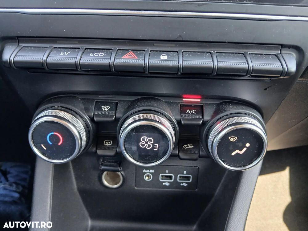 Renault Clio E-TECH 140 ZEN - 10