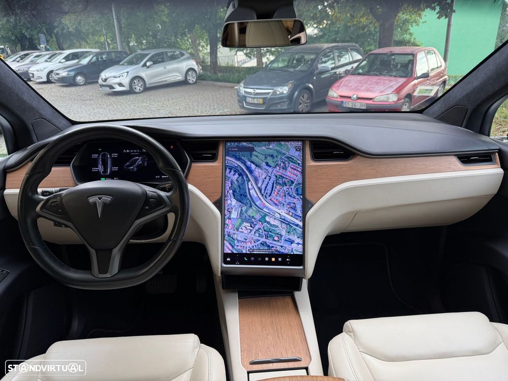 Tesla Model X 100 kWh Long Range Plus AWD - 4