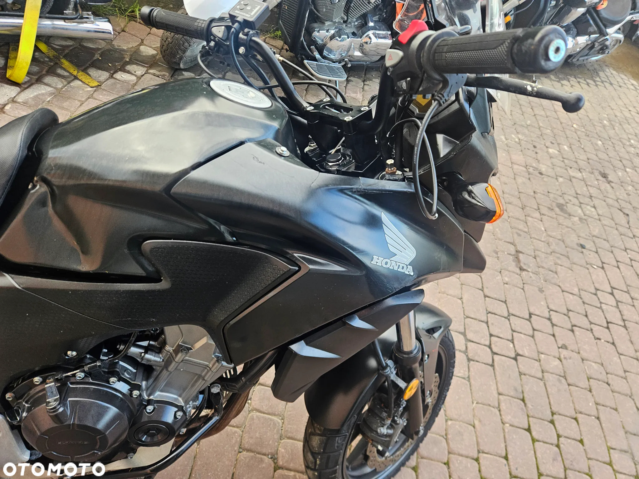 Honda CB - 24