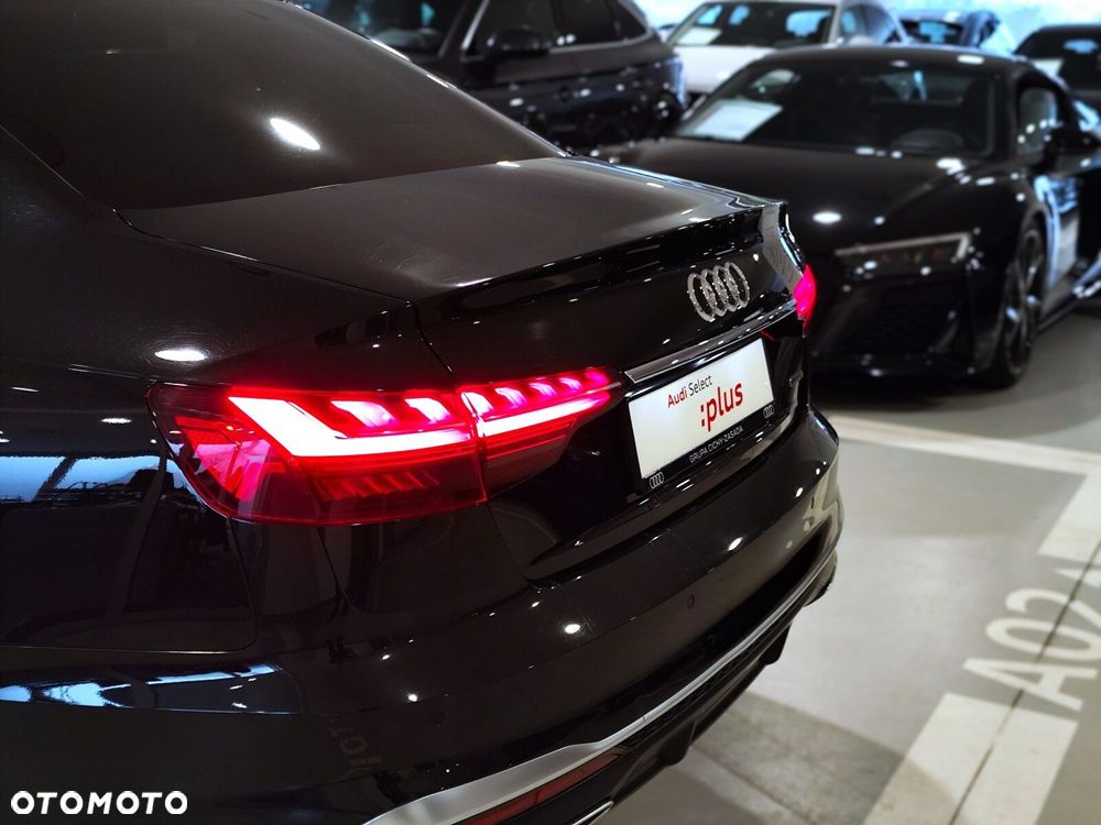 Audi A4 Limousine - 10