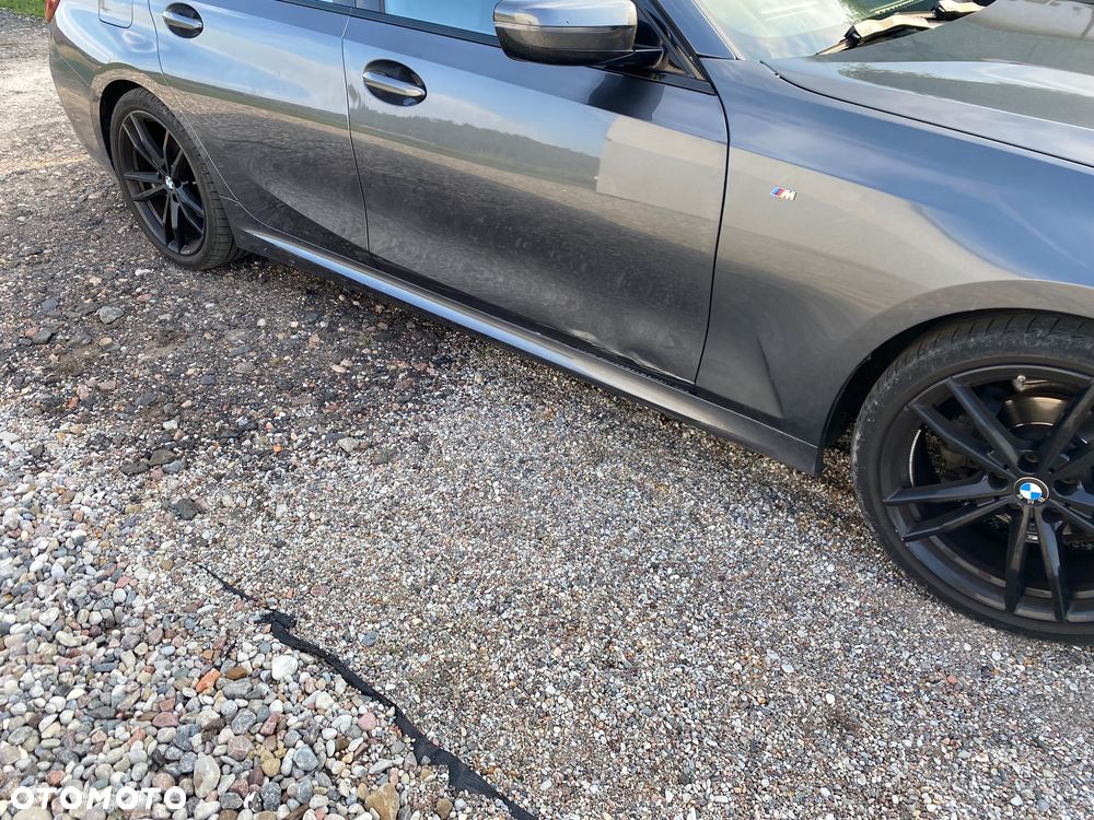 BMW Seria 3 318i - 23
