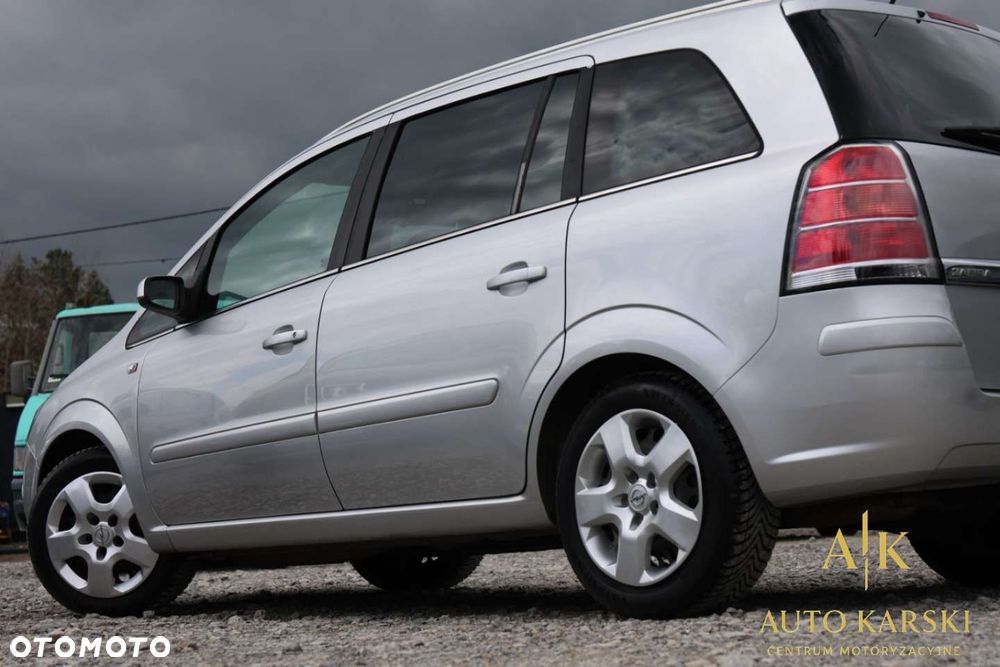 Opel Zafira - 16