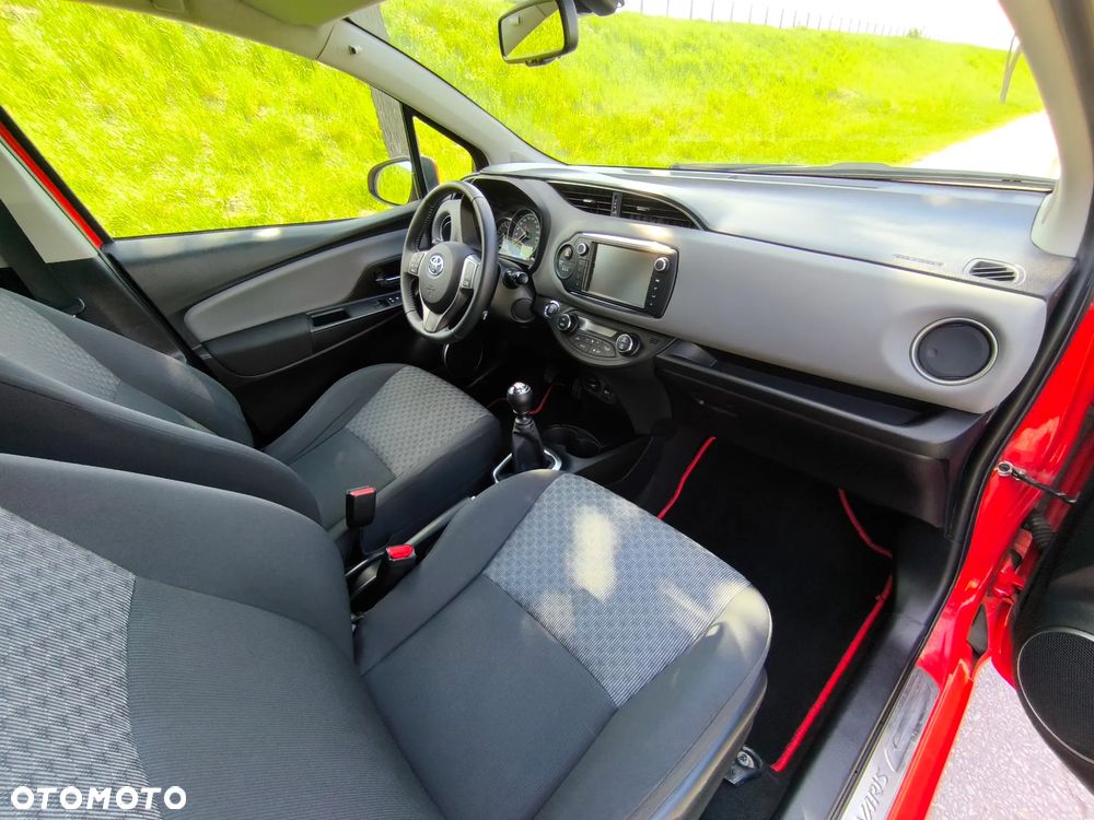 Toyota Yaris 1.33 VVT-i Executive - 21