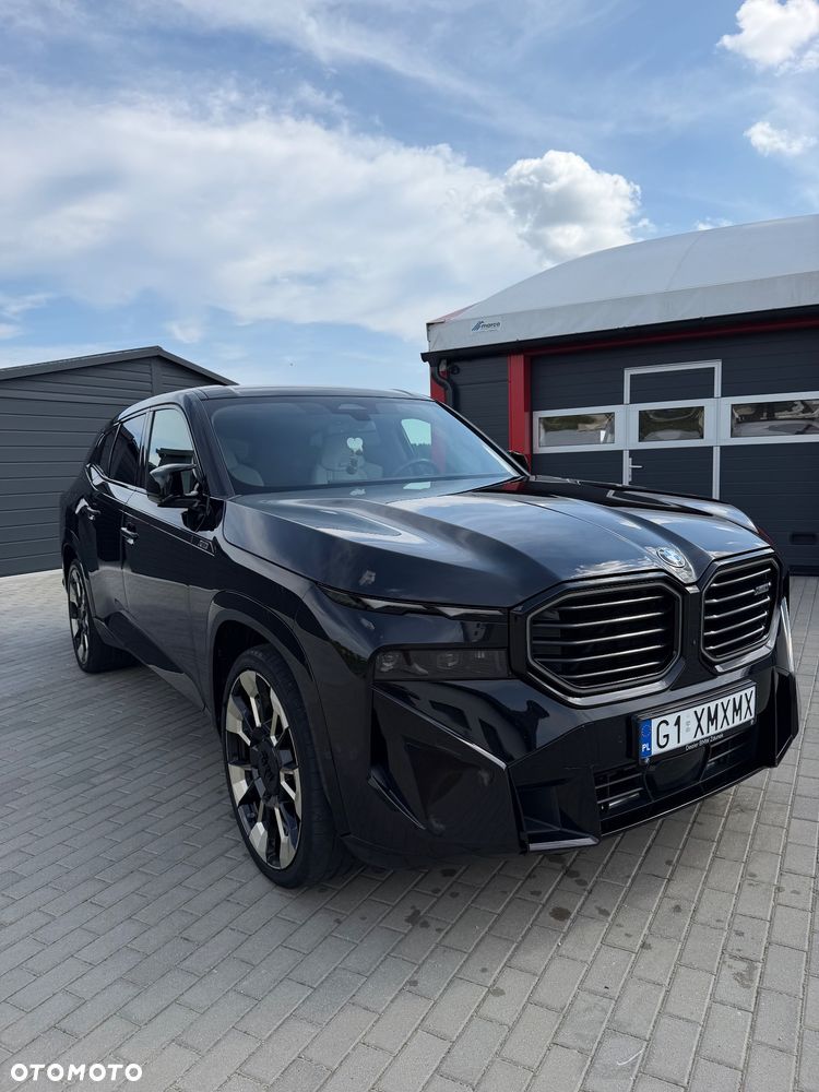 BMW XM - 1