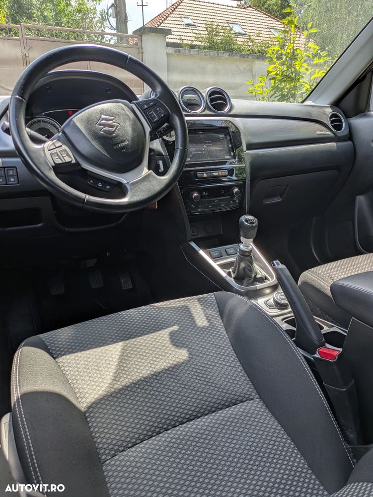 Suzuki Vitara 1.4 Boosterjet AllGrip MHEV Passion - 21