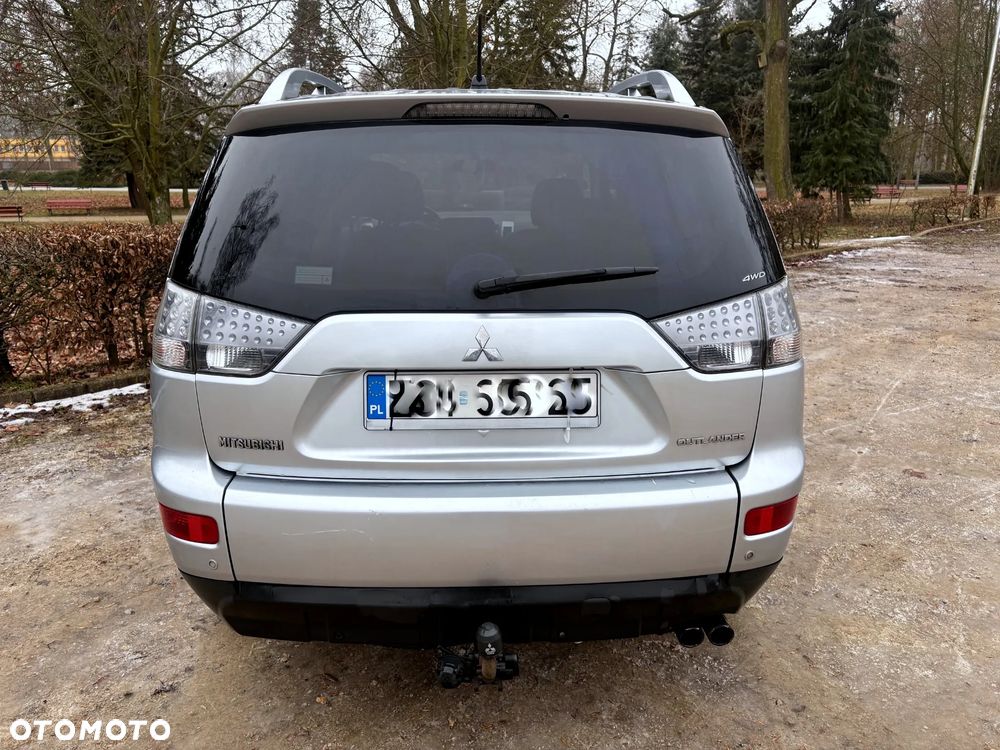 Mitsubishi Outlander - 5
