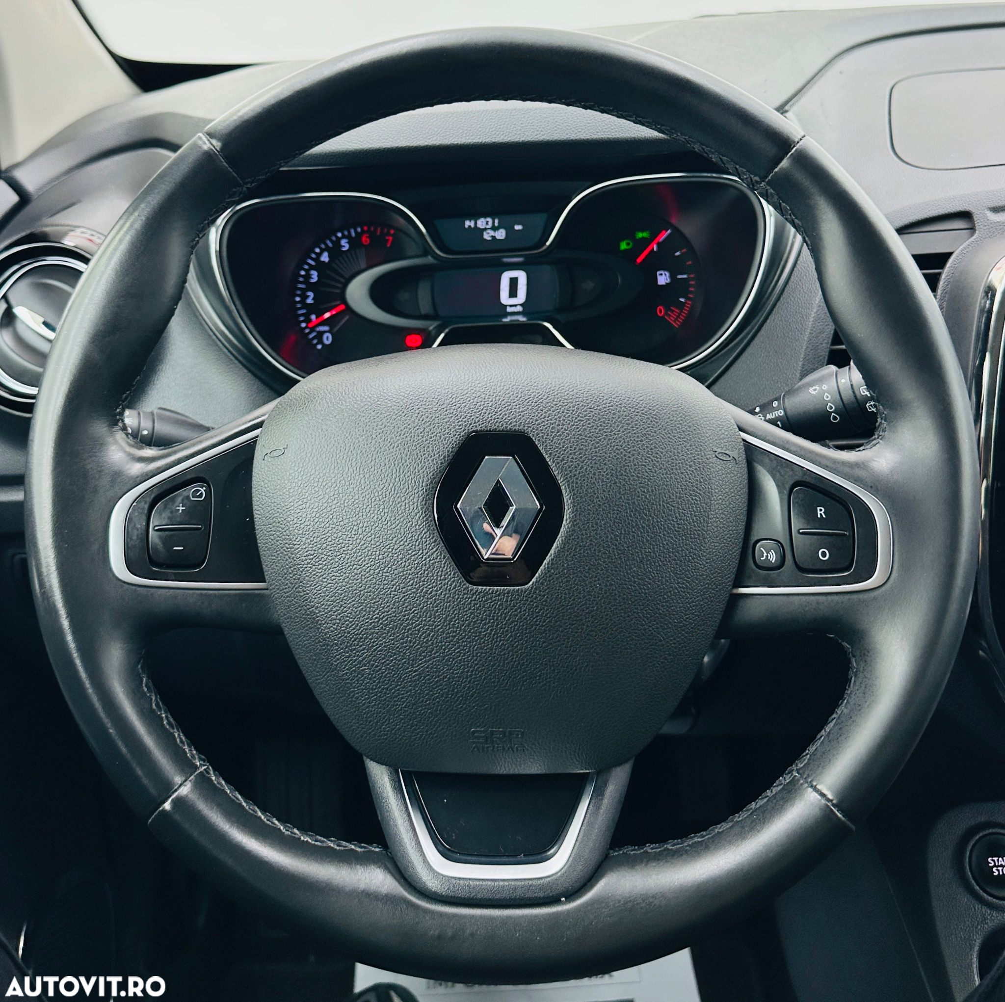 Renault Captur ENERGY TCe 120 Experience - 35