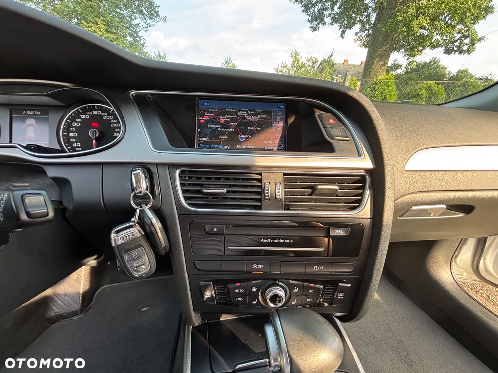Audi A4 Avant 2.0 TDI Multitronic - 23