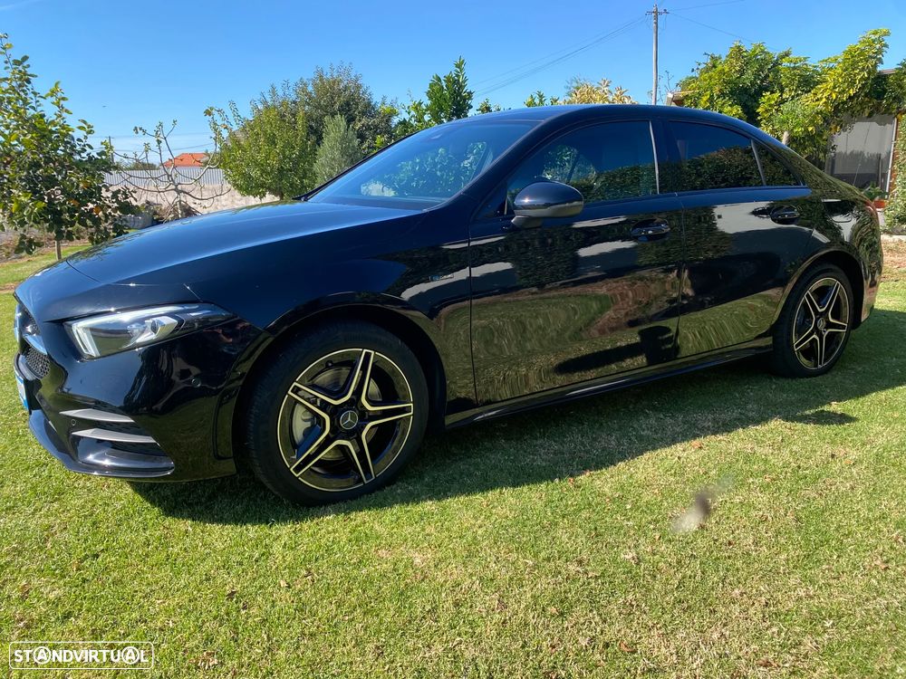 Mercedes-Benz A 250 Limousine e AMG Line - 5