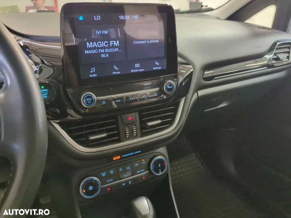Ford Fiesta 1.0 EcoBoost 7DCT mHEV Titanium - 6