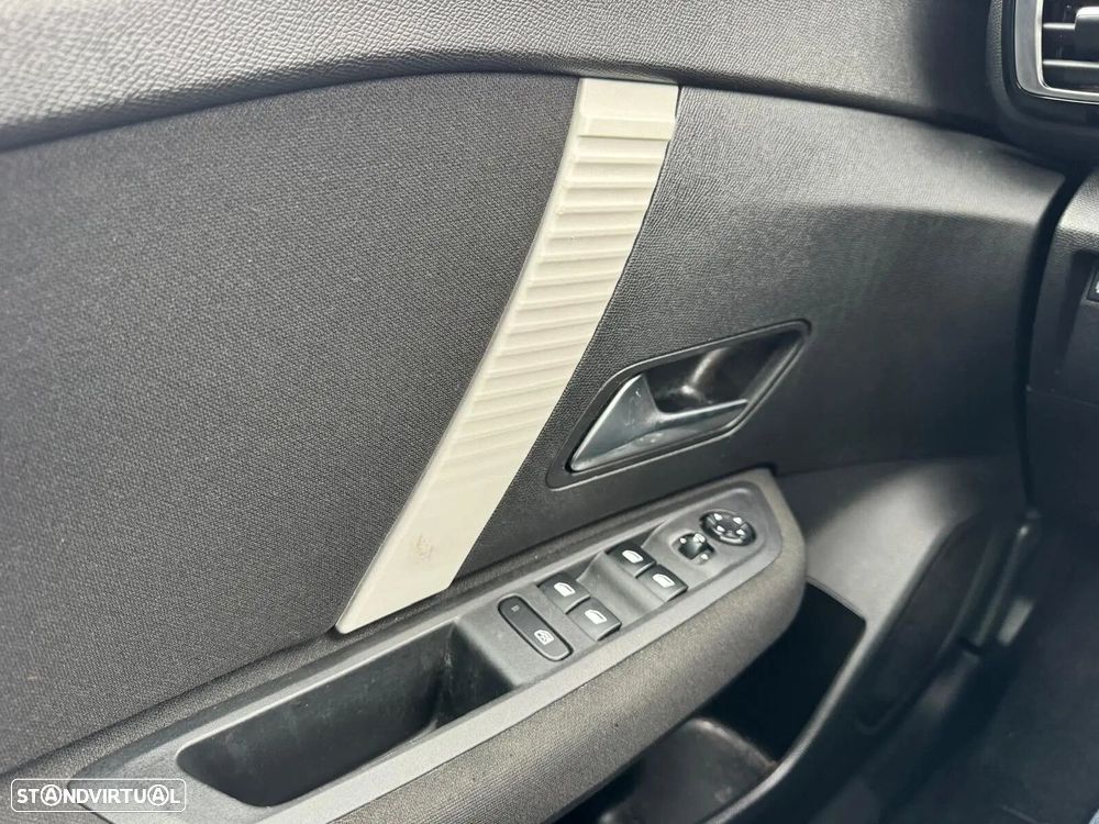 Citroën C4 1.5 BlueHDi Shine - 29