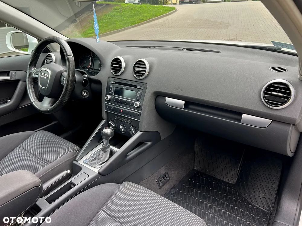 Audi A3 Sportback 1.4 TFSI S tronic Ambition - 17