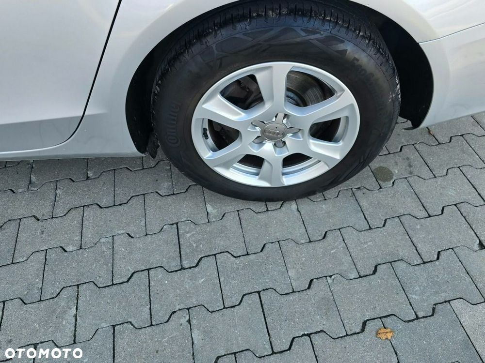 Audi A4 Limousine - 37