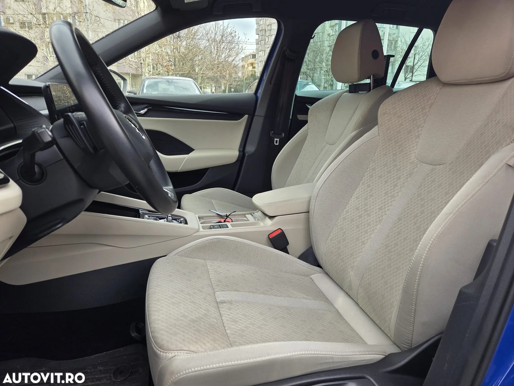 Skoda Octavia Combi 2.0 TDI DSG Style - 8