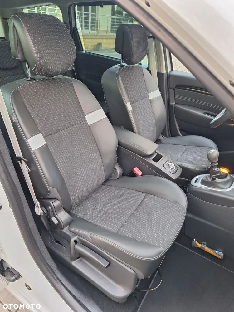 Renault Grand Scenic dCi 130 FAP Start & Stop Bose Edition - 12