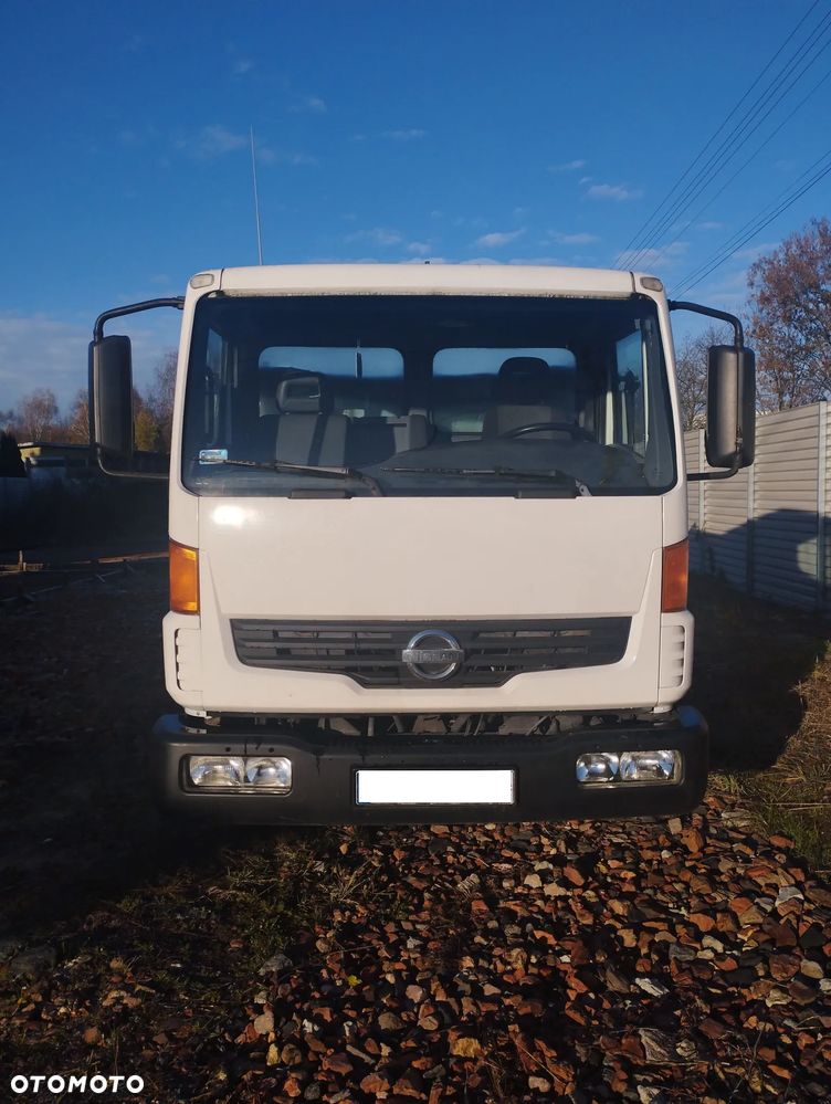 Nissan ATLEON - 1