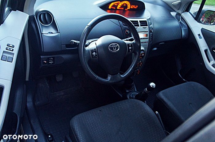 Toyota Yaris 1.0 VVT-i Edition - 17