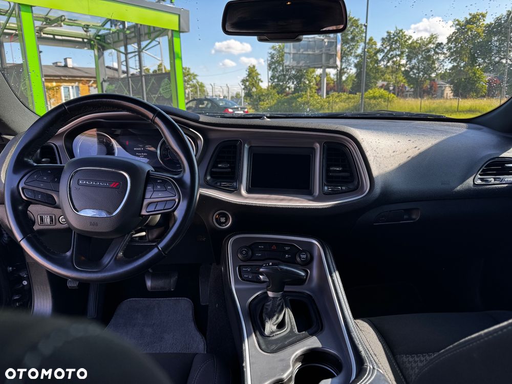 Dodge Challenger 3.6 SXT - 24
