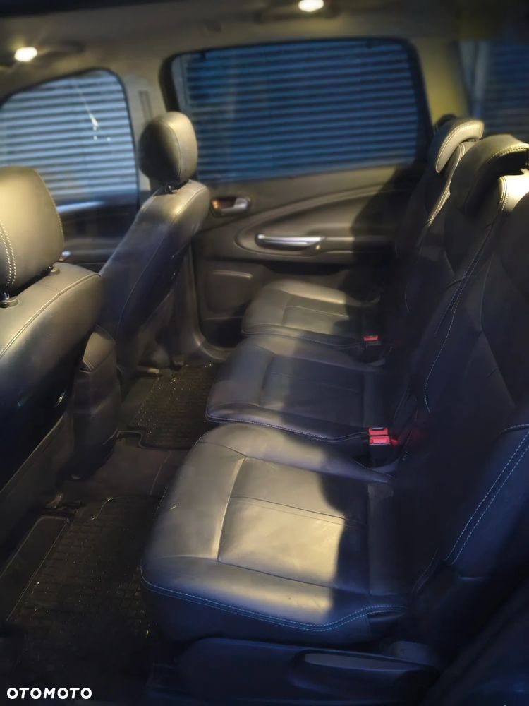 Ford S-Max - 7