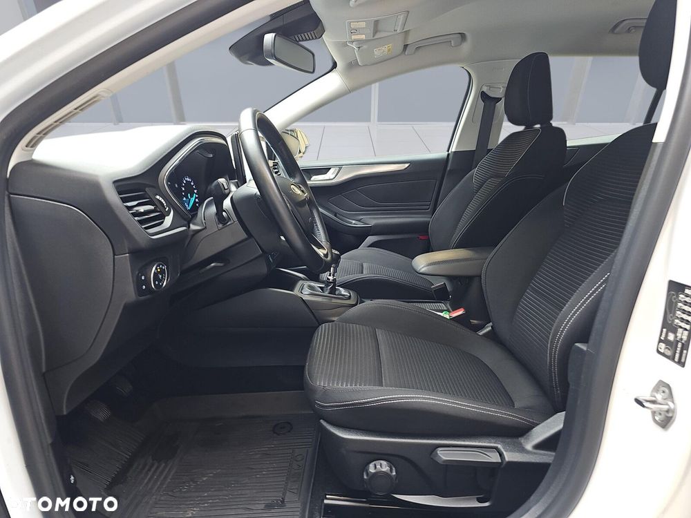 Ford Focus SW 1.5 EcoBlue Titanium - 9