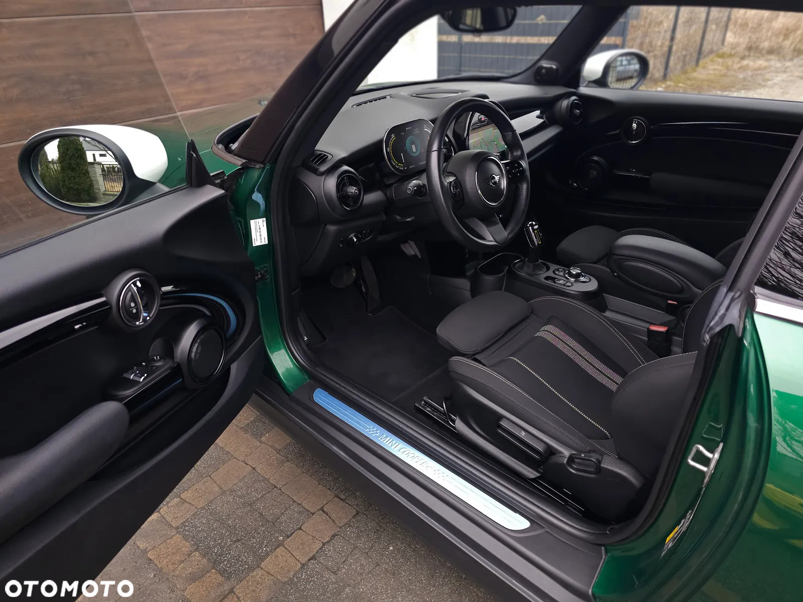 MINI Cooper SE - 21
