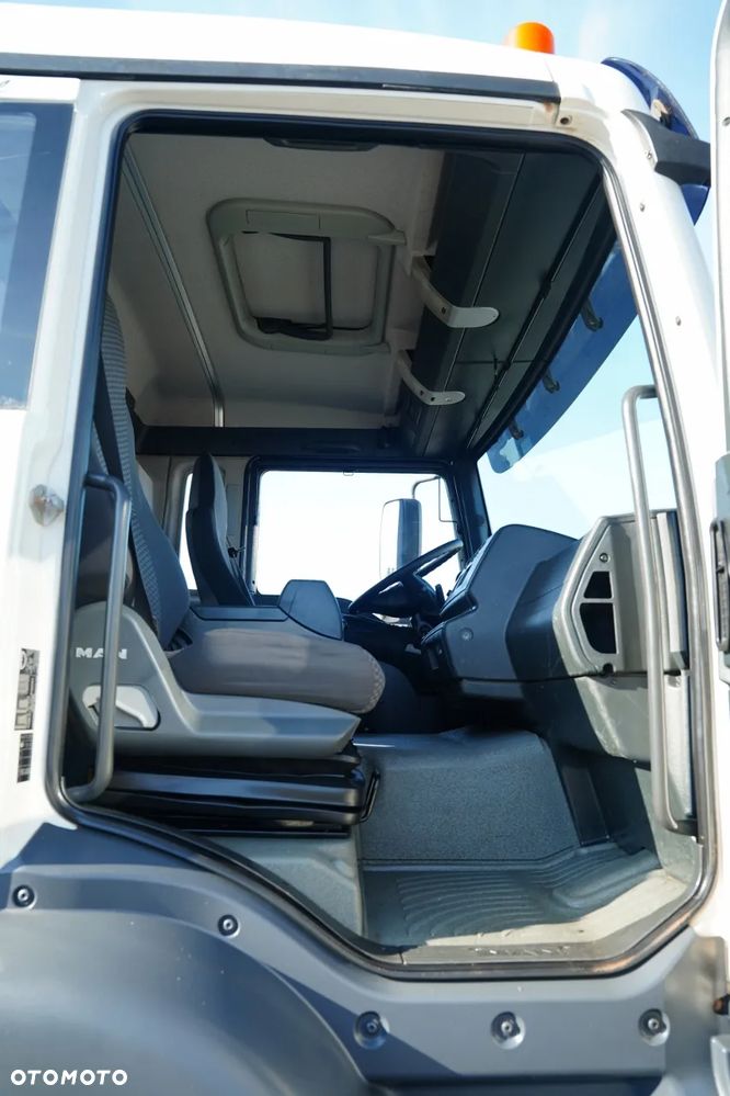 MAN TGA 33.440 / 6x6 / HYDRODRIVE / WYWROTKA TYLNOZSYPOWA / MANUAL - 38