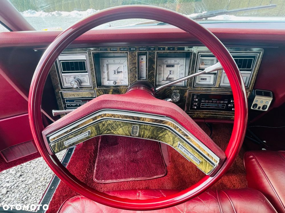 Lincoln Continental - 23