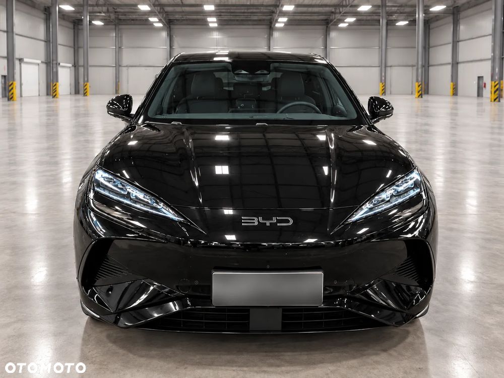 BYD Sealion 7 2024 photo 2