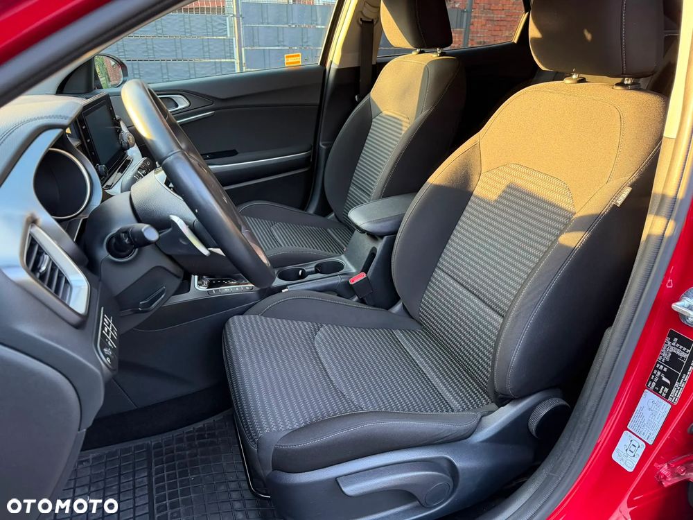 Kia XCeed 1.5 T-GDI Business Line DCT - 26