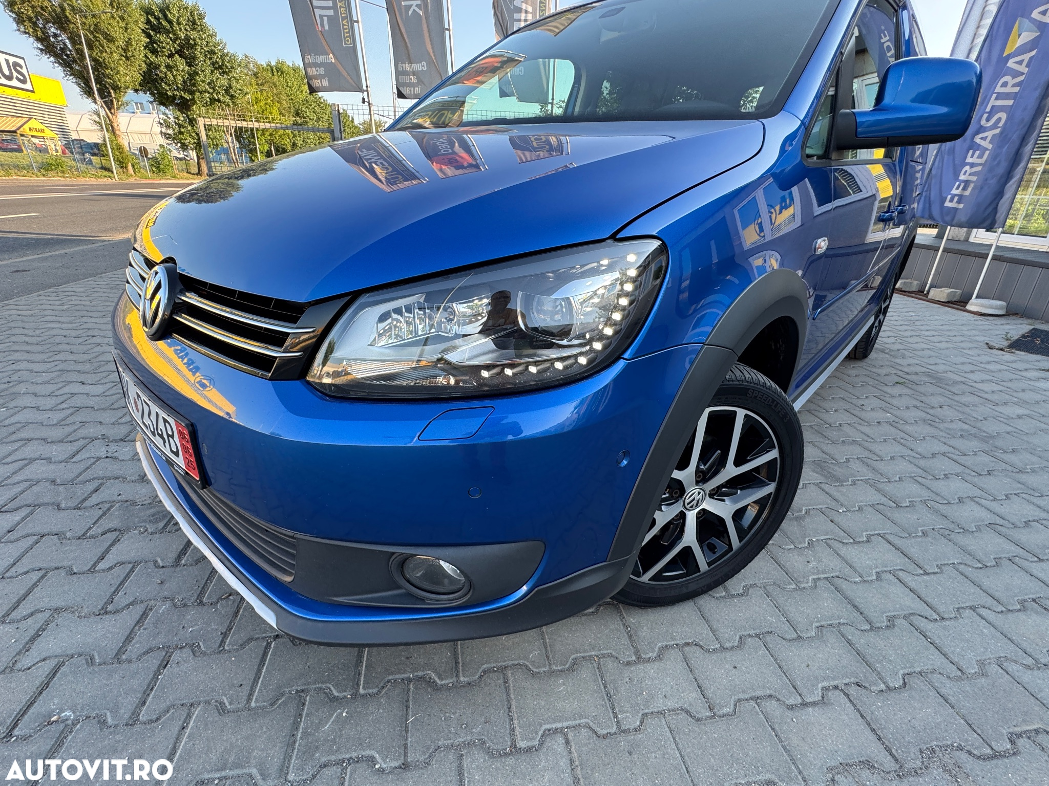 Volkswagen Caddy 2.0 TDI 4Motion Trendline - 26