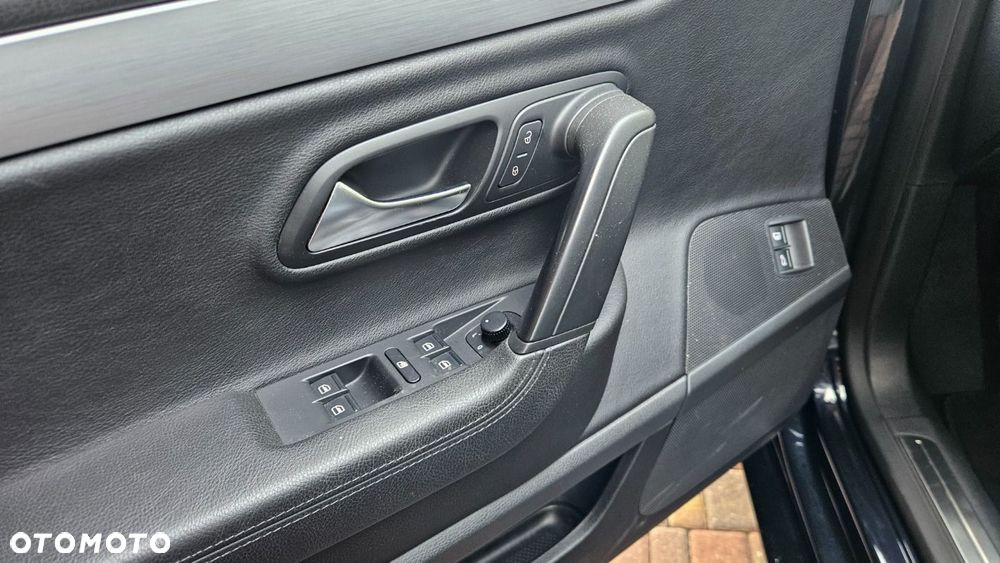 Volkswagen Passat CC - 20