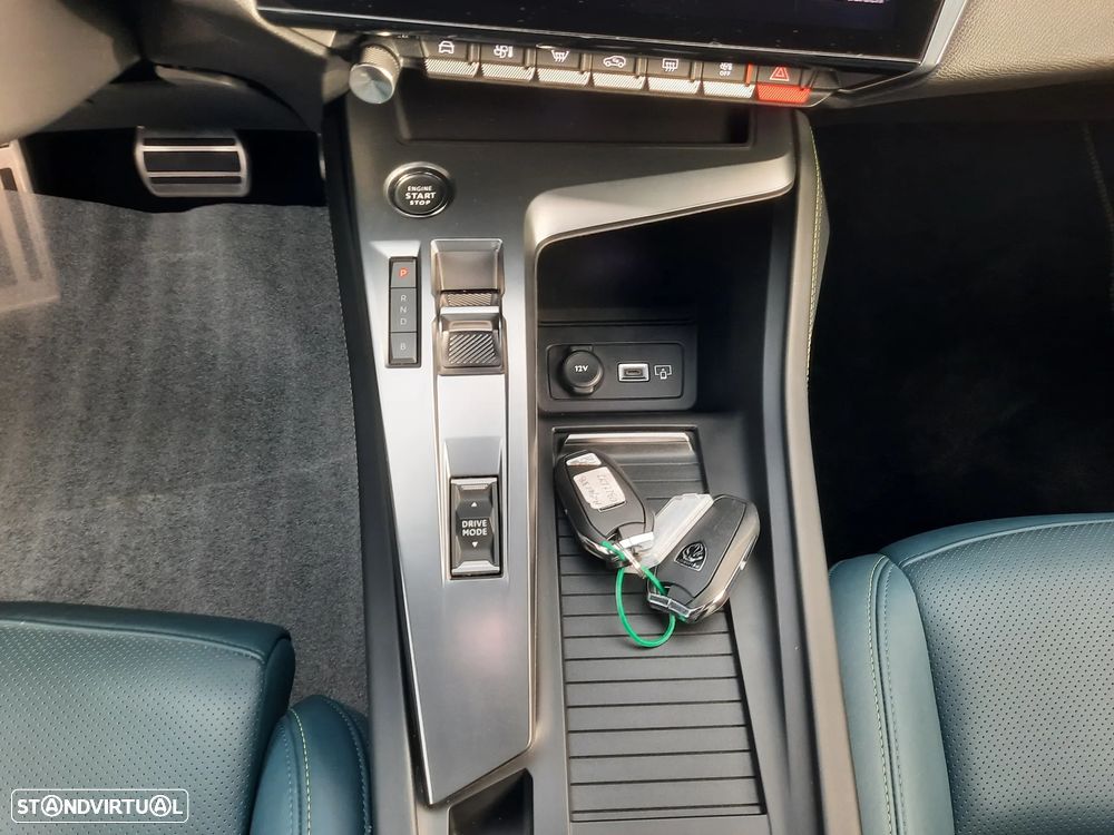 Peugeot 308 SW 1.6 Hybrid GT Pack e-EAT8 - 35