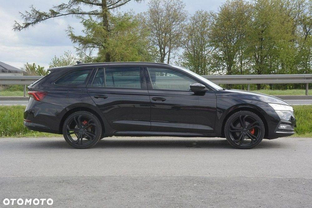 Skoda Octavia Combi 2.0 TDI DSG Style - 8