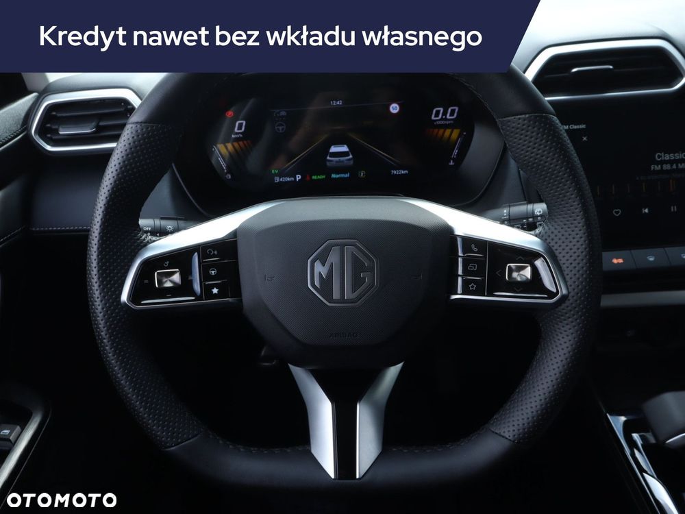 MG ZS - 23