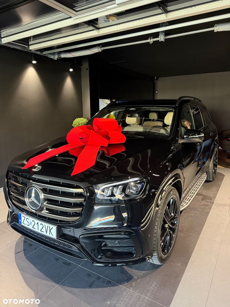 Mercedes-Benz GLS - 1