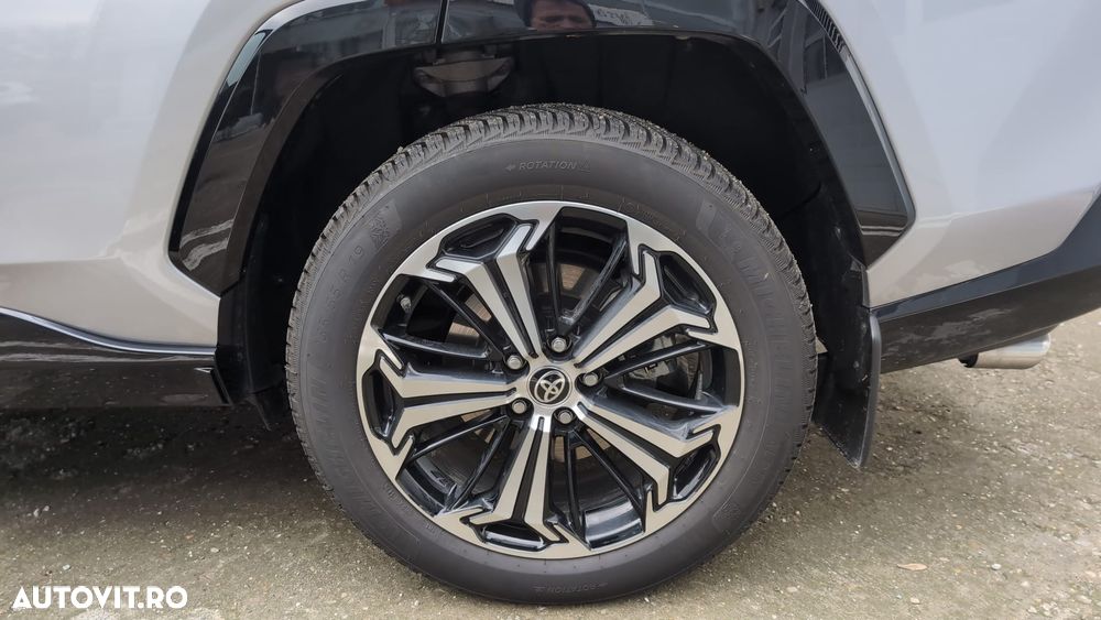 Toyota RAV4 2.5 PHEV VVT-iE 4x4 Style Bi-Tone - 22