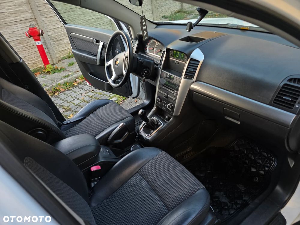 Chevrolet Captiva - 19
