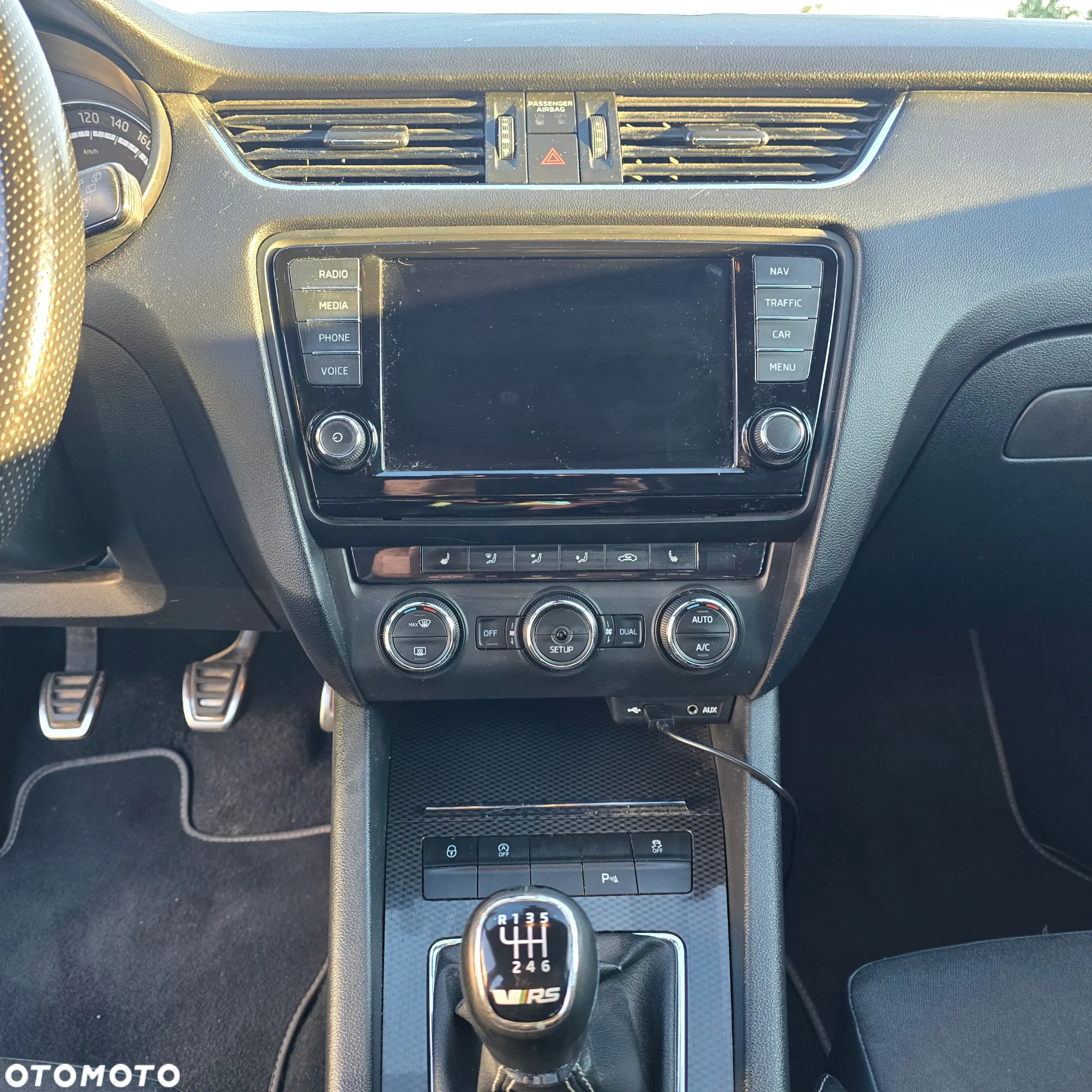 Skoda Octavia Combi 2.0 TDI RS - 21